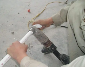 阿拉善右漏水维修电话